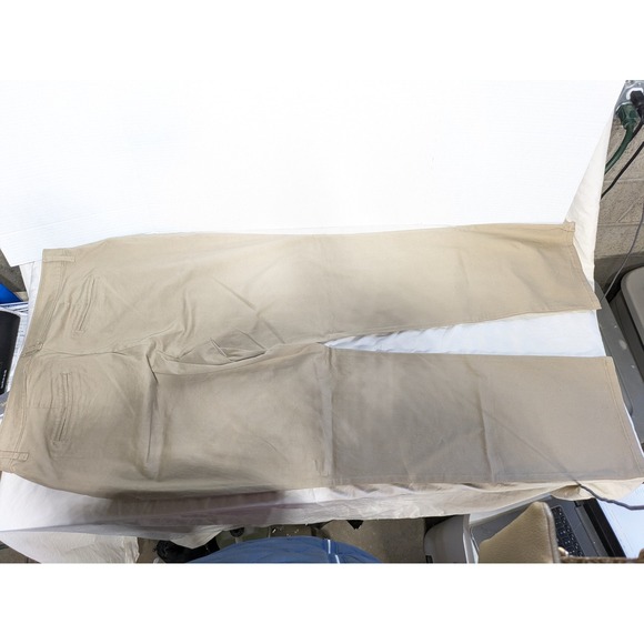 Lee Womens 14 Relaxed Fit Straight Leg Mid Rise Khaki Pants Effortless Wash Wear - Picture 10 of 12